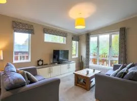 Charming Copse Corner Lodge - Spa Resort - Devon
