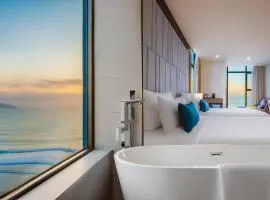 Peninsula Hotel Danang