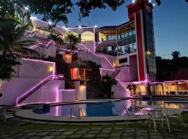 Viesnīca Bohol Plaza Mountain Resort and Restaurant pilsētā Dauis