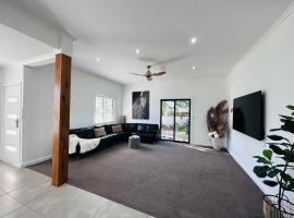 Lone Pine House, hotel em Horsham