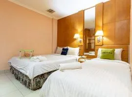 Urbanview Hotel P Residence Asemka