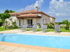 Amazing Home In Saint-georges With Wifi, hotel di Bourlens