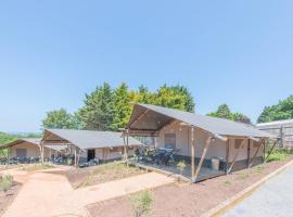 Luxury Glamping at Stags Head, glamping site in Abbotskerswell