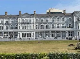 Royal Grosvenor Hotel