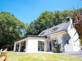 Le Fusain - Maison climatisée pour 6, Hotel in Pont-Aven