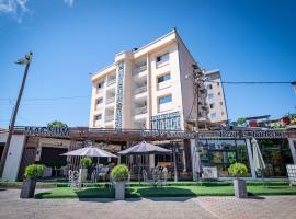 Villa Magnum, ubytování v soukromí v destinaci Douala