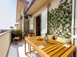 Casa Vacanza Germano - Vivi un soggiorno da sogno - 160m2 di comfort e vista mare in Sicilia!, apartamento em Pachino