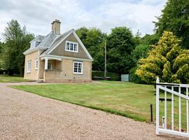 Secluded holiday cottage near the Wolds Way，Wauldby的便宜飯店