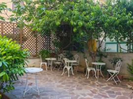 Al centro, a due passi dal mare appartamento nuovo，安齊奧的飯店