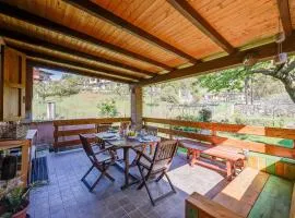 Brighty Rainbow House Garden - Happy Rentals