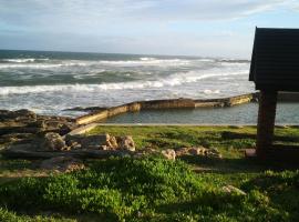 Mariena Glen apartment 34- 3 bedroom beach house, hotel i Southbroom