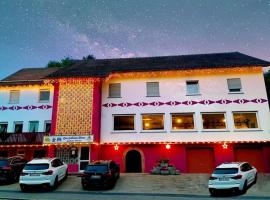 Gasthaus Zum goldenen Löwen, hotel dengan parkir di Finkenbach