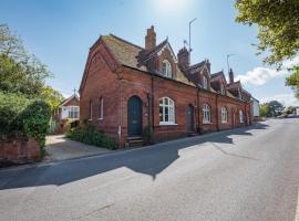 Margo's Cottage, alojamento para férias em Orford