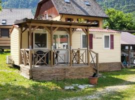 Simonai Mobile Homes, tapak glamping di Čezsoča