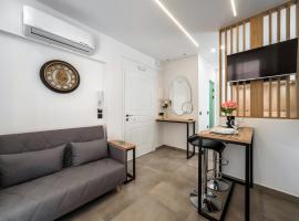 Konstantina's & Nicol's Studios, vacation rental in Heraklio