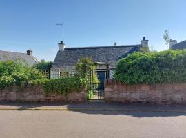 Lydia Cottage - Cromarty, hotel in Cromarty