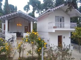 K - Den Homestay & Cafe, cabin in Kurseong