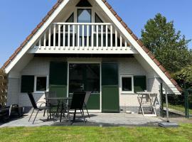 vakantiehuis Lieke Lauwersmeer met sauna – hotel w mieście Oostmahorn