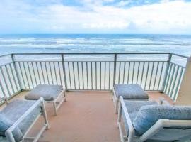 Sea Coast Gardens II 401, hotel in New Smyrna Beach