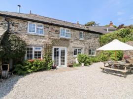 Henwood Barn, vacation home in Liskeard