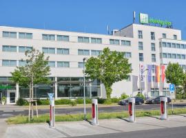 Holiday Inn Berlin Airport - Conference Centre, an IHG Hotel, hotel cerca de Aeropuerto de Berlín-Brandeburgo - BER, 