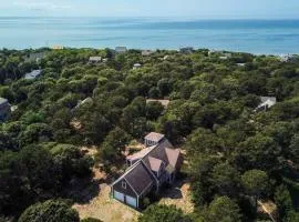 Beautiful Family Home Walk to Beach