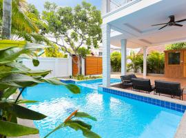 Pattaya Luxury private pool villa near walking street with Sauna jacuzzi Cityhouse154, hotel din Pattaya South