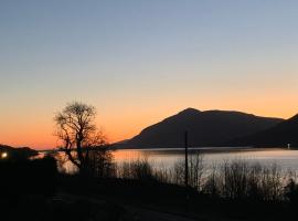 Ormasaig, Self Catering, One Mile to Town & close to Ben Nevis, vila v destinácii Fort William