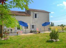 Amazing Home In Razac-de-saussignac With Kitchen, maison de vacances à Razac-de-Saussignac