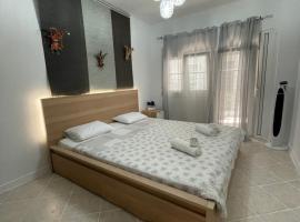 Comfy Myrvalis Apartment, hotel in Agia Triada