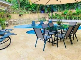 Luxury Villa In Aguacatala2