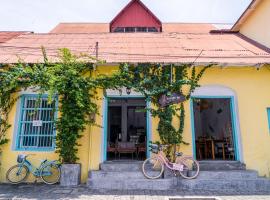 Casa Ramona, hotel in Flores