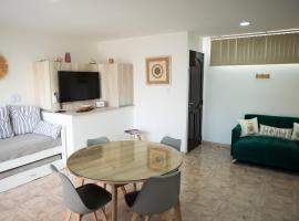 Maipu Luxury Apartment, hotel cerca de Bodega López, Maipú