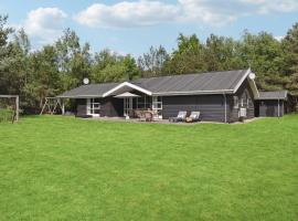 Stunning Home In Jerup With Kitchen, ξενοδοχείο σε Jerup