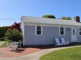 Seaside Serenity, just a block /0.1 mile away from the beach, gistir&yacute;mi me&eth; eldunara&eth;st&ouml;&eth;u &iacute; Yarmouth