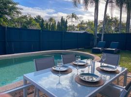 Port Douglas Beach Cottage, hotel mesra haiwan peliharaan di Port Douglas