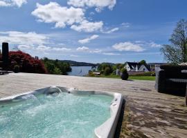 Luxurious villa at Troldhaugen, rumah percutian di Bergen