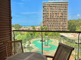 Luxury Dreamland Oasis Apartment 14, hotell med jacuzzi i Batumi