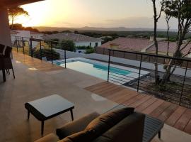 Villa neuve avec piscine, holiday home in Bonifacio