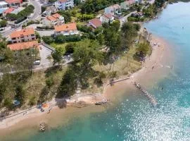 Seafront Maris by EL-PI TOURS