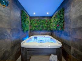 Jacuzzi, Mer 3 min, B&B: Nice'de bir jakuzili otel