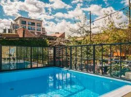 Stay Swanky Bed & Breakfast