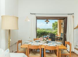 Alba Rossa Apartment 1.5km From The Beach - Happy Rentals, apartment in Porto Cervo