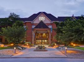 Four Points by Sheraton St. Catharines Niagara Suites, hotel i Thorold