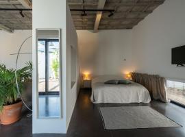 Loft van 90 m² met grote binnentuin., lägenhet i Antwerpen