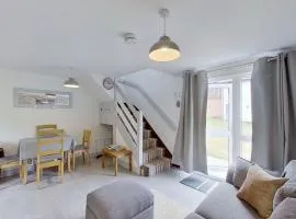 36 Strawberry Hill, Tolroy Manor