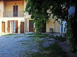 Bilocale L' Antica Corte, hotel amb aparcament a Appiano Gentile