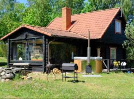 Saunahouse Rae Vallas, hotel with parking in Seli