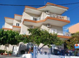 Sunset Apartments, hotel u gradu Kanali