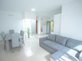 Forest Village Exótic, ξενοδοχείο σε Bolembre de Baixo